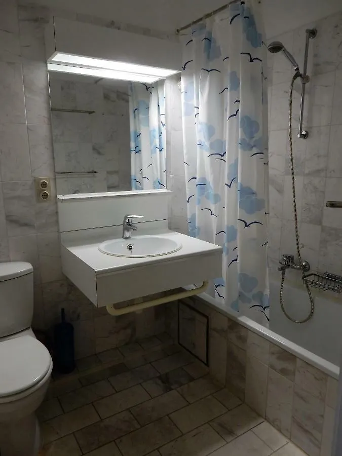 Studio Center Of Ostend W/Parking & South Terrace Apartment
