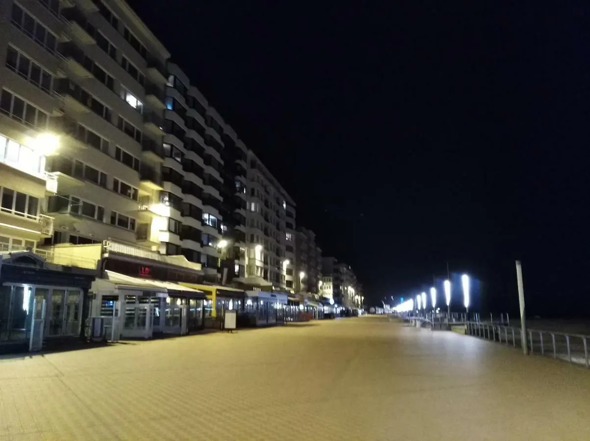 Studio Center Of Ostend W/Parking & South Terrace Apartment